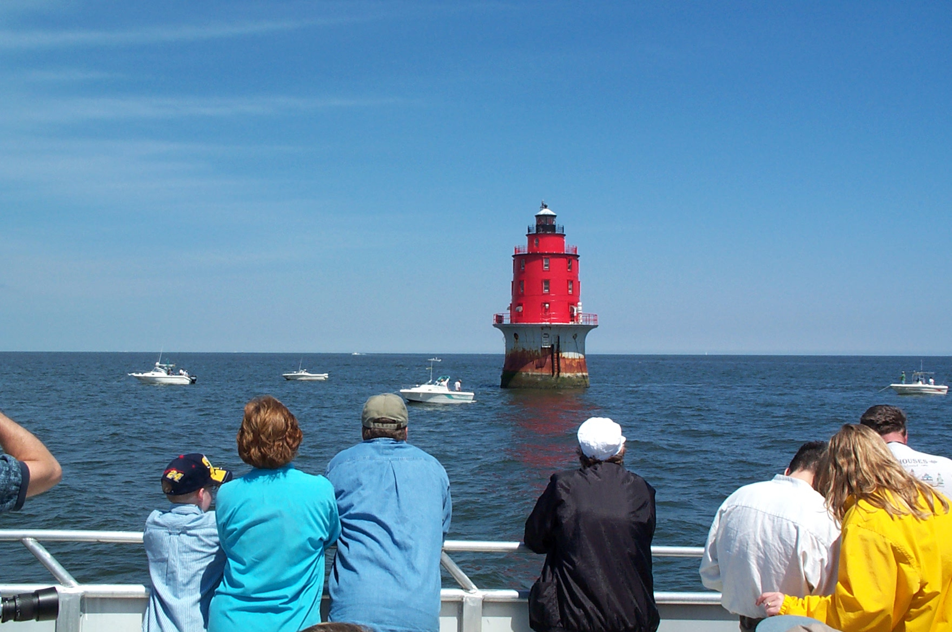 lighthouse cruise parking